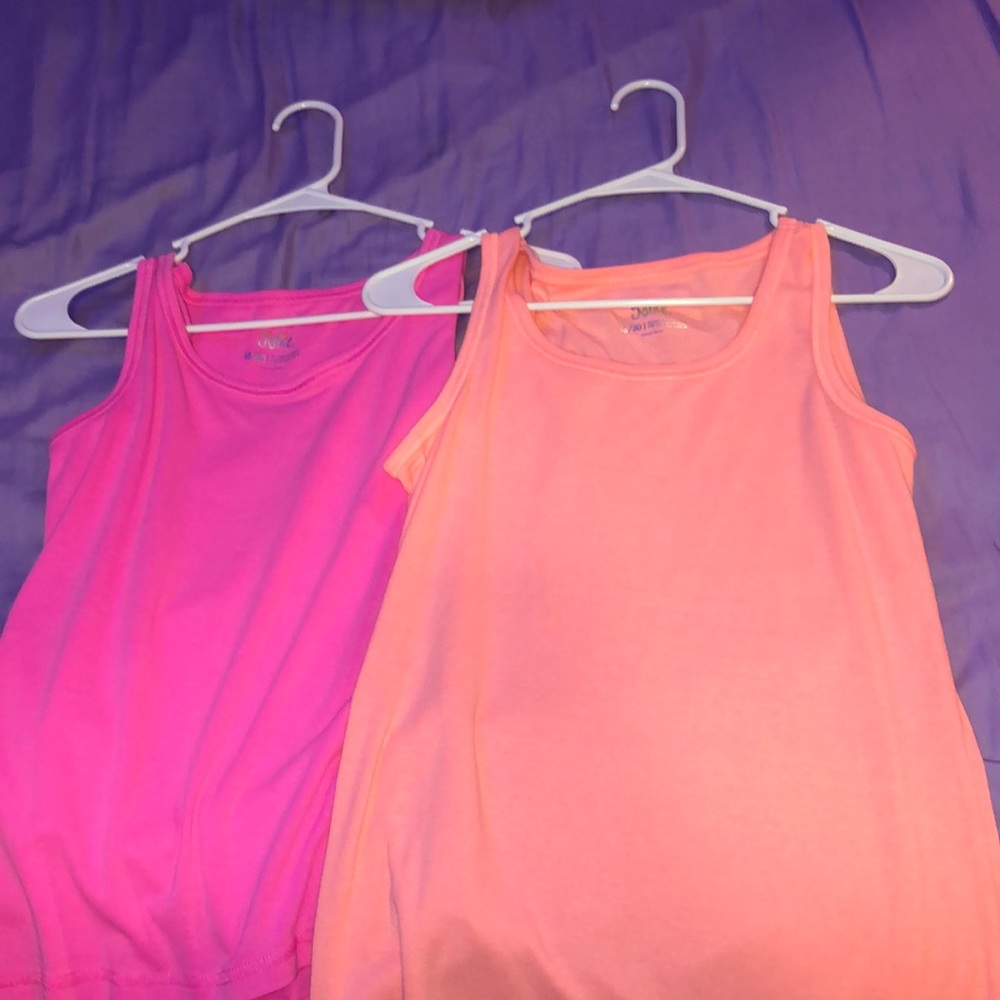 2 tank tops